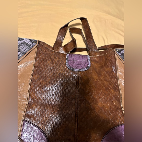 Jessica Simpson snake printed handbag - Picture 6 of 12